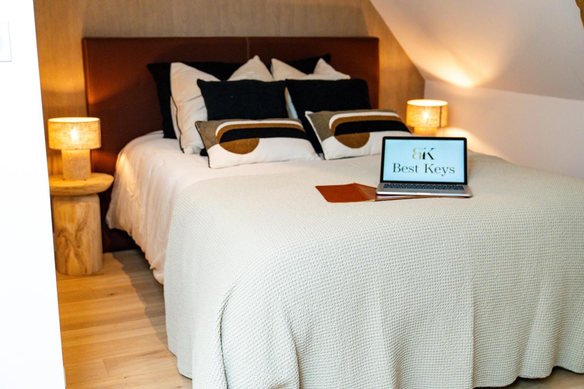 Velvet - Best Keys - Maison Duplex Elegante - Plein Centre Ville - Deco Minimaliste & Cosy - Literie Haut De Gamme - 2 Chambres Separees - Lit Queen Size & 1 Canape Convertible - Smart Tv - Wifi Fibre - Check-In Autonome Sens Exteriér fotografie